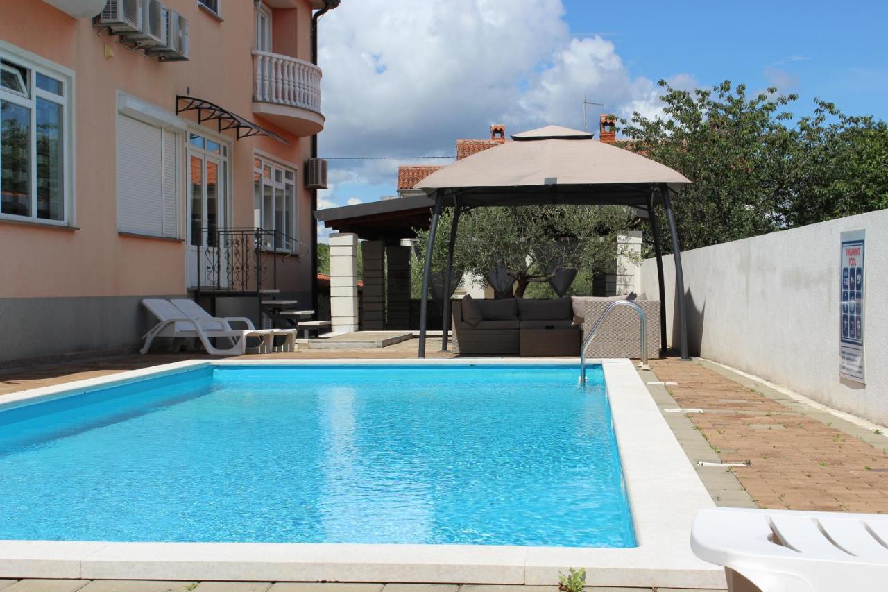 Apartments Kimm Пореч Экстерьер фото